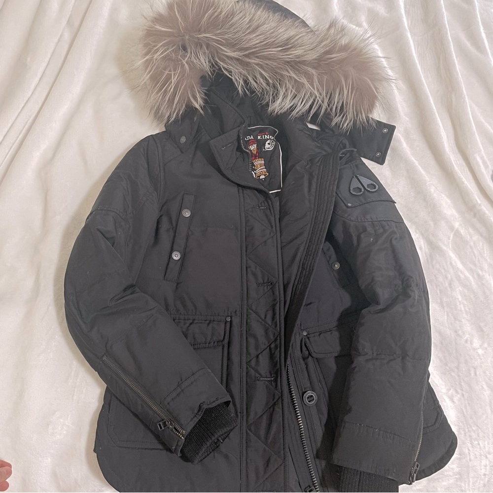 MooseCANADA with real Fox fur trim hood